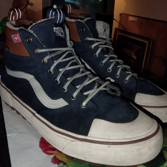 Mens Vans sk 8Hi MTE-2 High Athletic Shoes. - Picture 2 of 5
